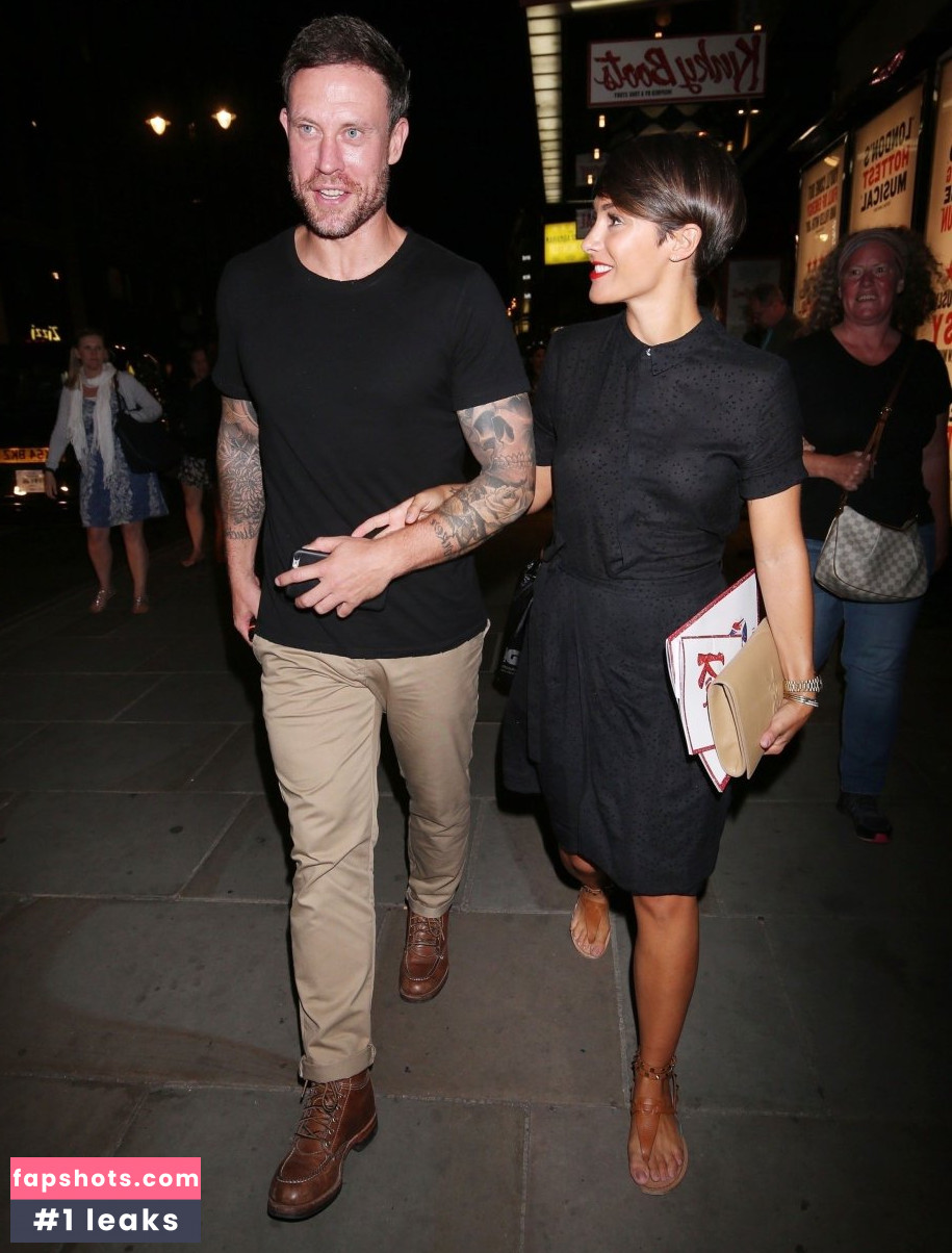 Frankie Bridge gallery photo #1005