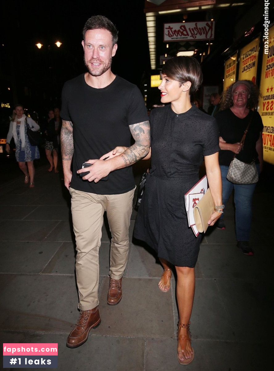 Frankie Bridge gallery photo #1006