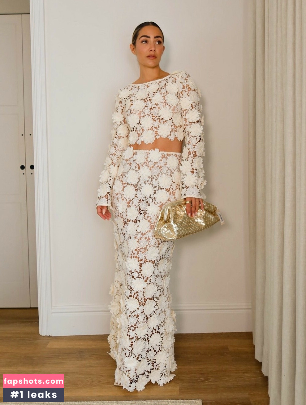 Frankie Bridge gallery photo #117