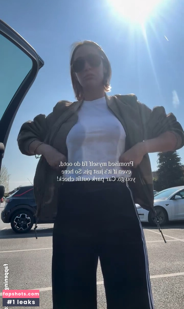 Frankie Bridge gallery photo #147