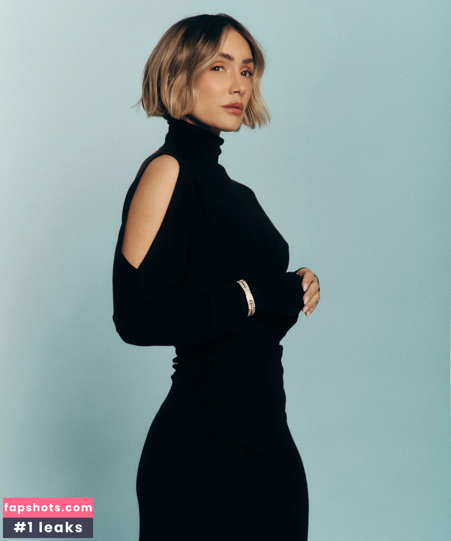 Frankie Bridge gallery photo #3