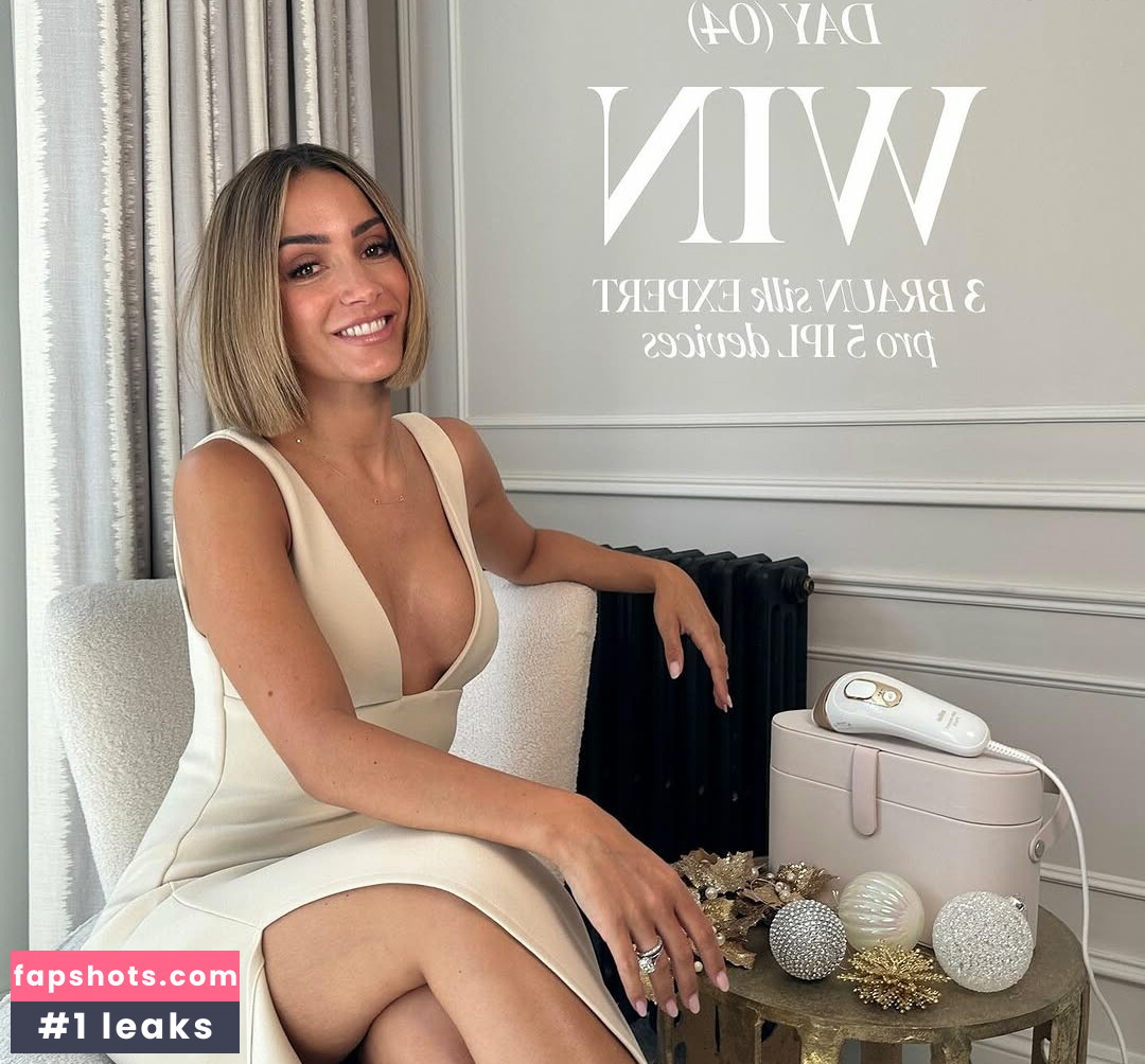 Frankie Bridge gallery photo #239