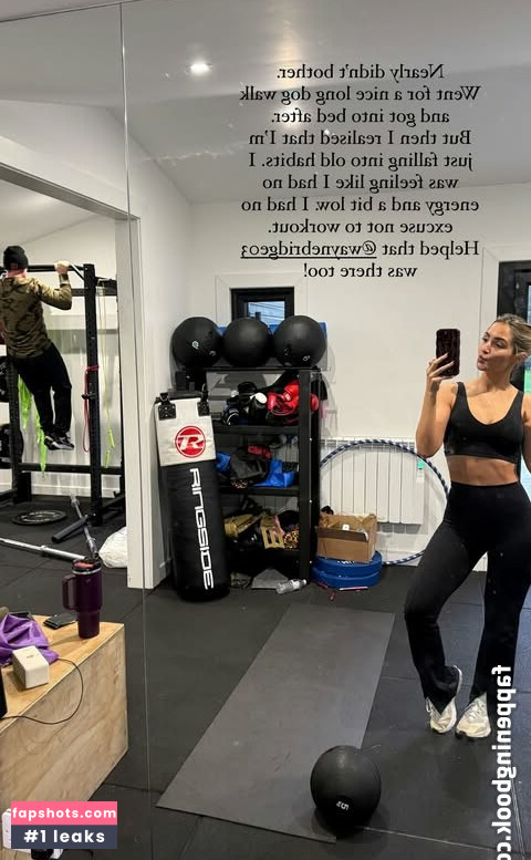 Frankie Bridge gallery photo #240