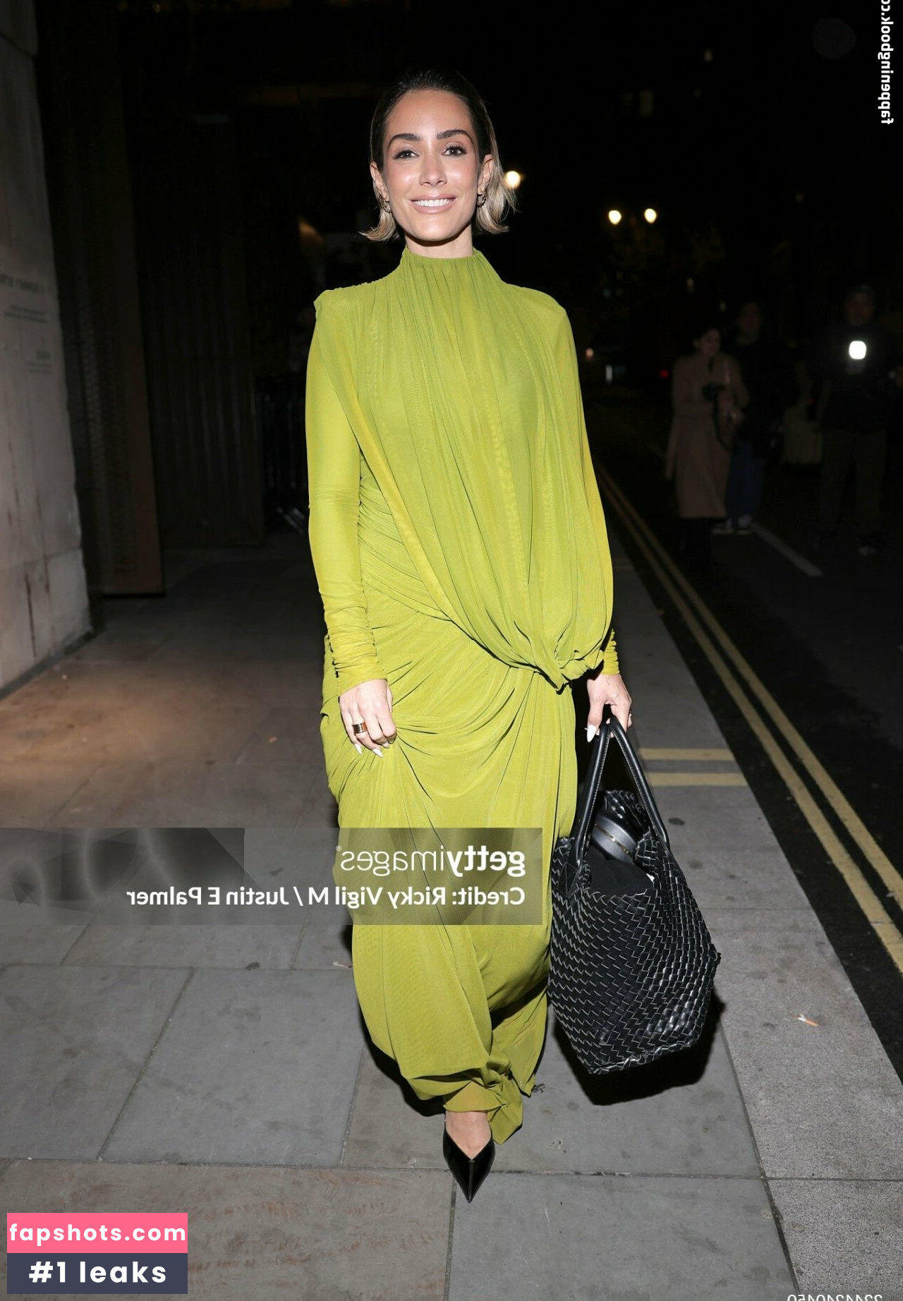 Frankie Bridge gallery photo #30