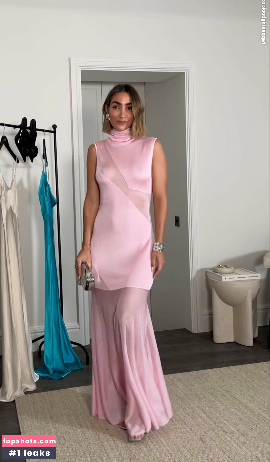 Frankie Bridge gallery photo #294