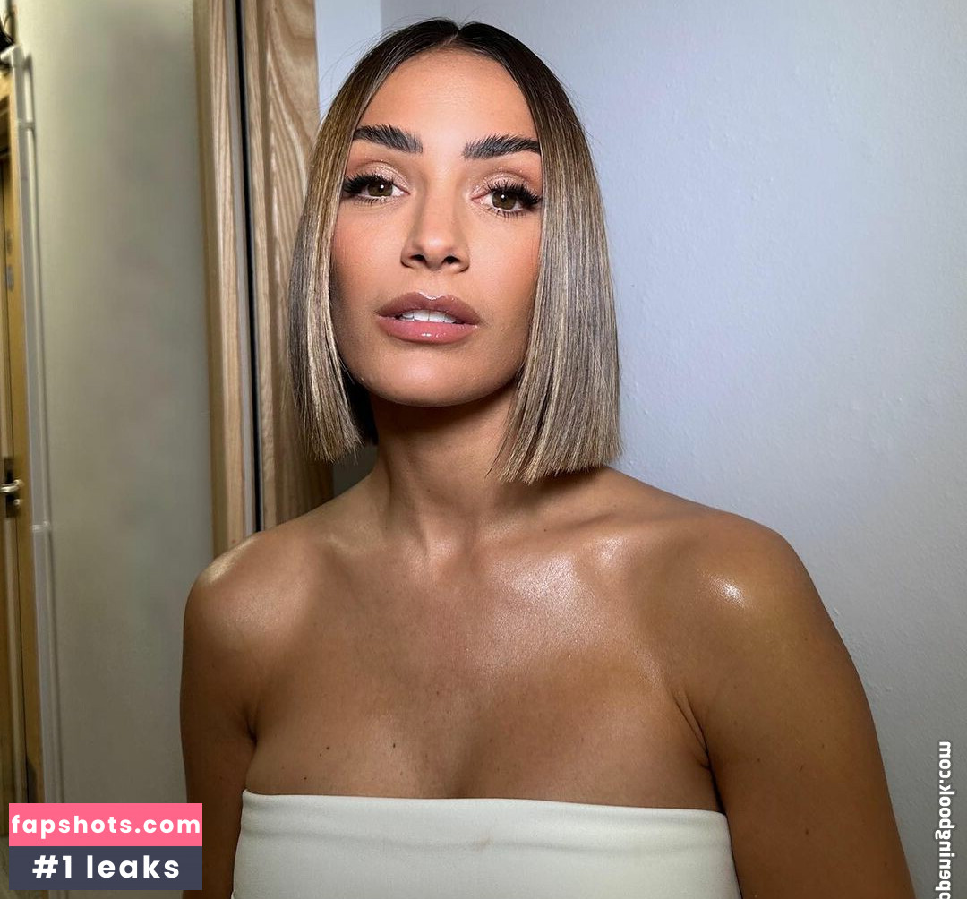 Frankie Bridge gallery photo #382