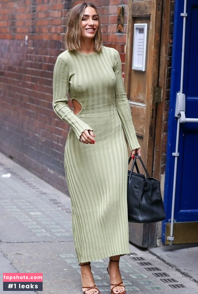 Frankie Bridge gallery photo #455