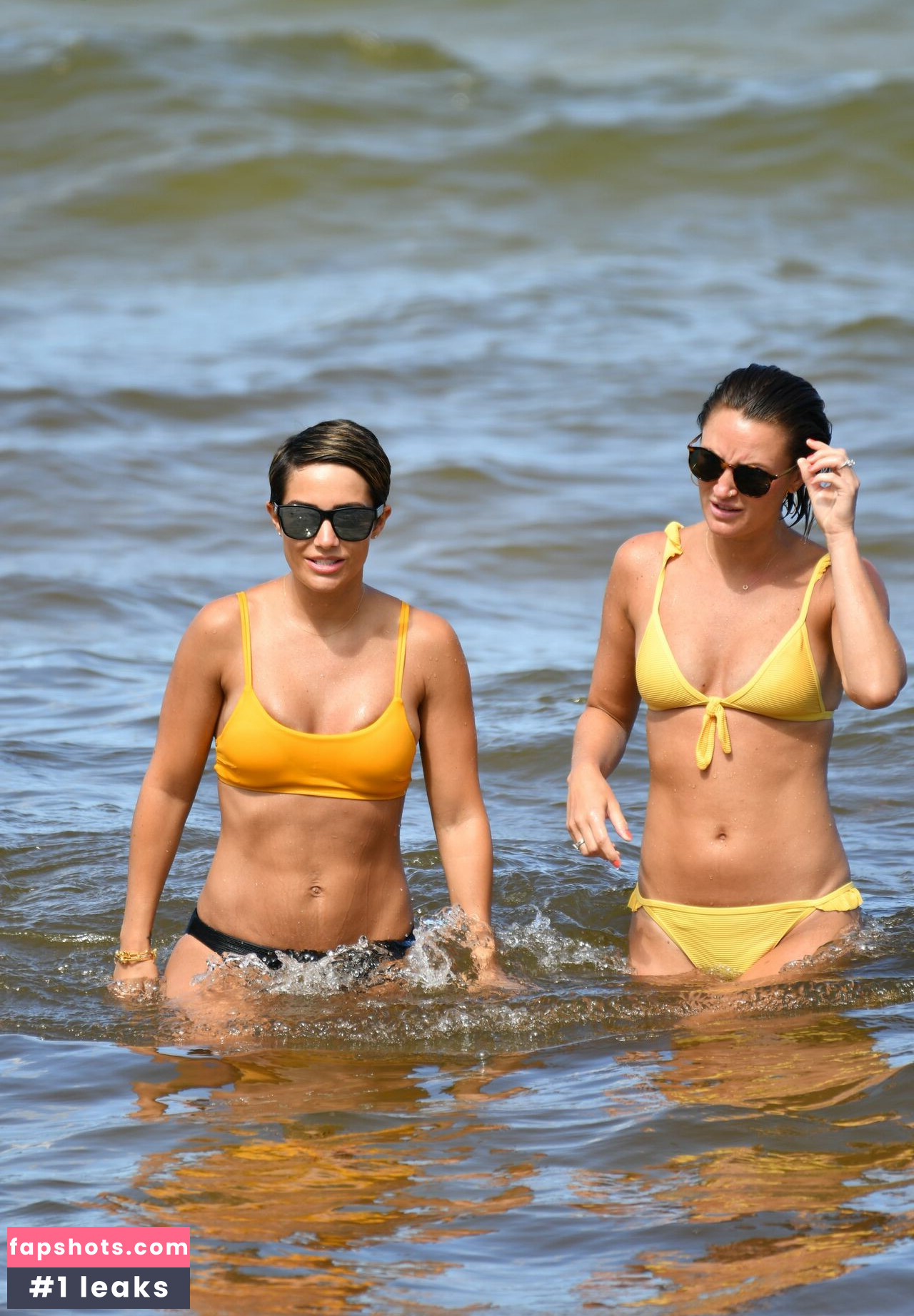 Frankie Bridge gallery photo #464