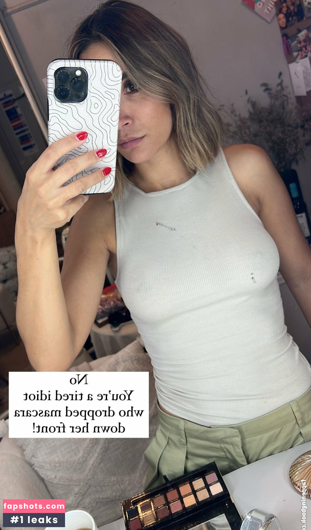 Frankie Bridge gallery photo #585