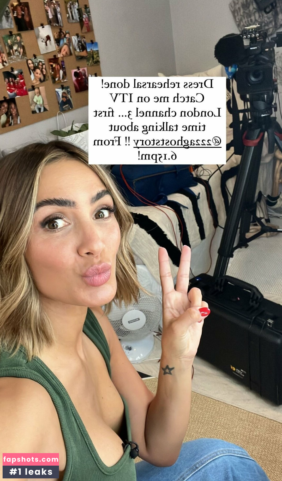 Frankie Bridge gallery photo #597