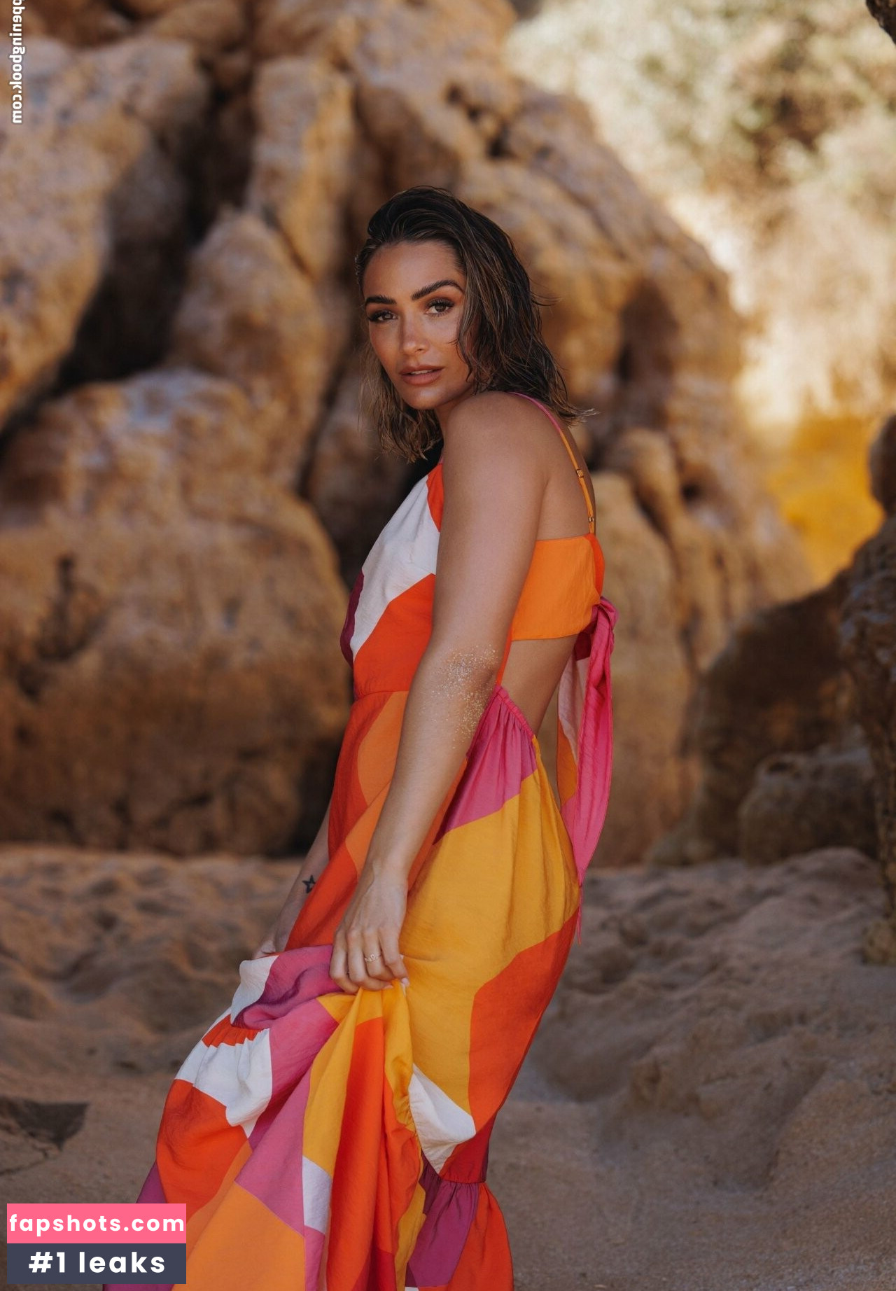 Frankie Bridge gallery photo #614