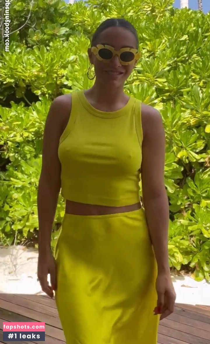 Frankie Bridge gallery photo #617