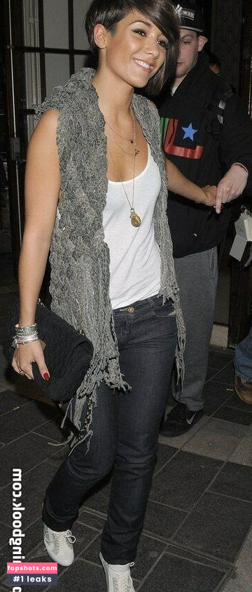 Frankie Bridge gallery photo #675