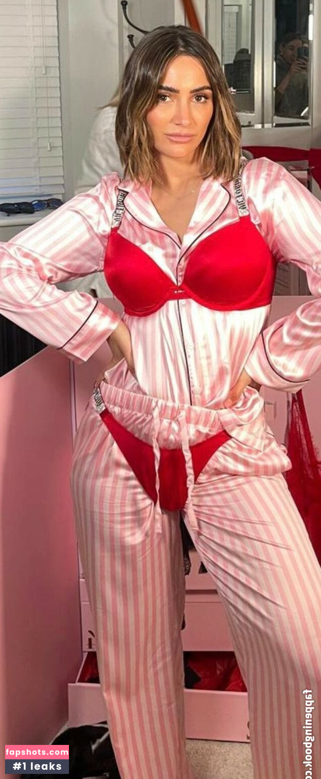 Frankie Bridge gallery photo #680