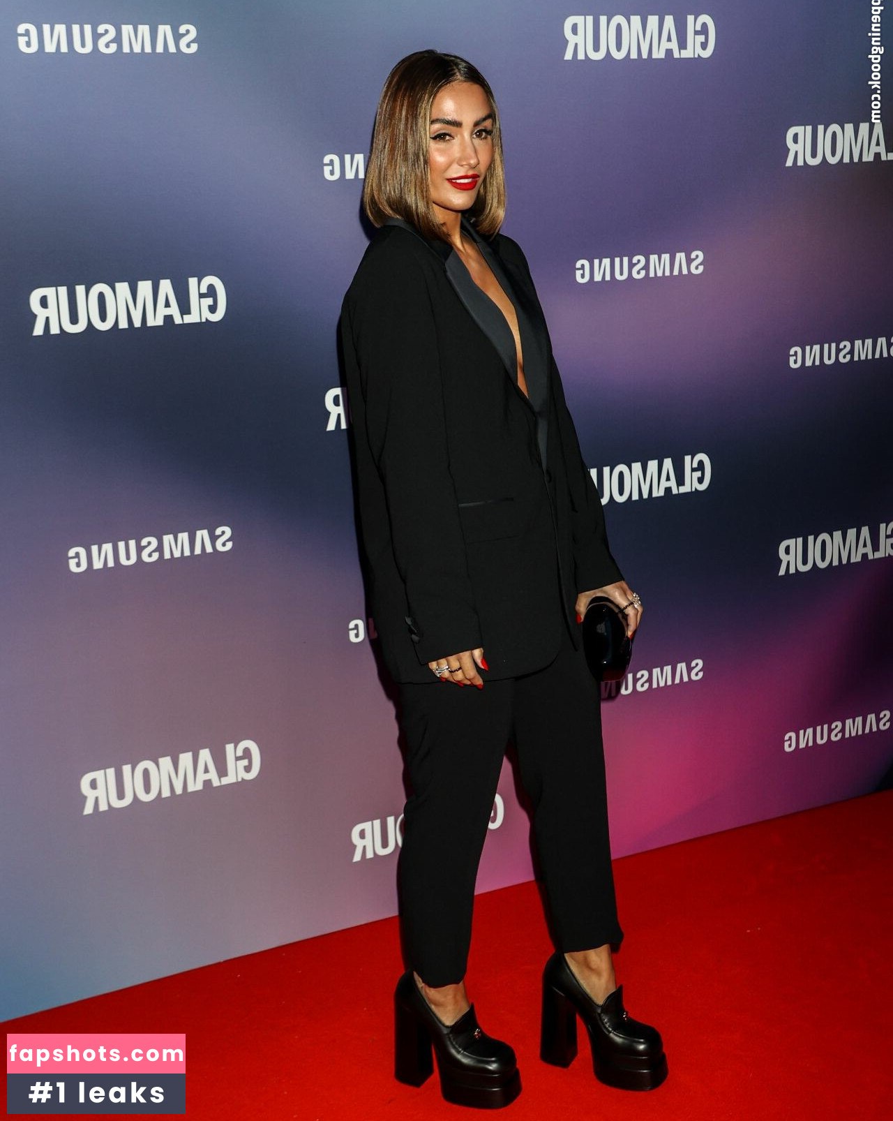 Frankie Bridge gallery photo #708