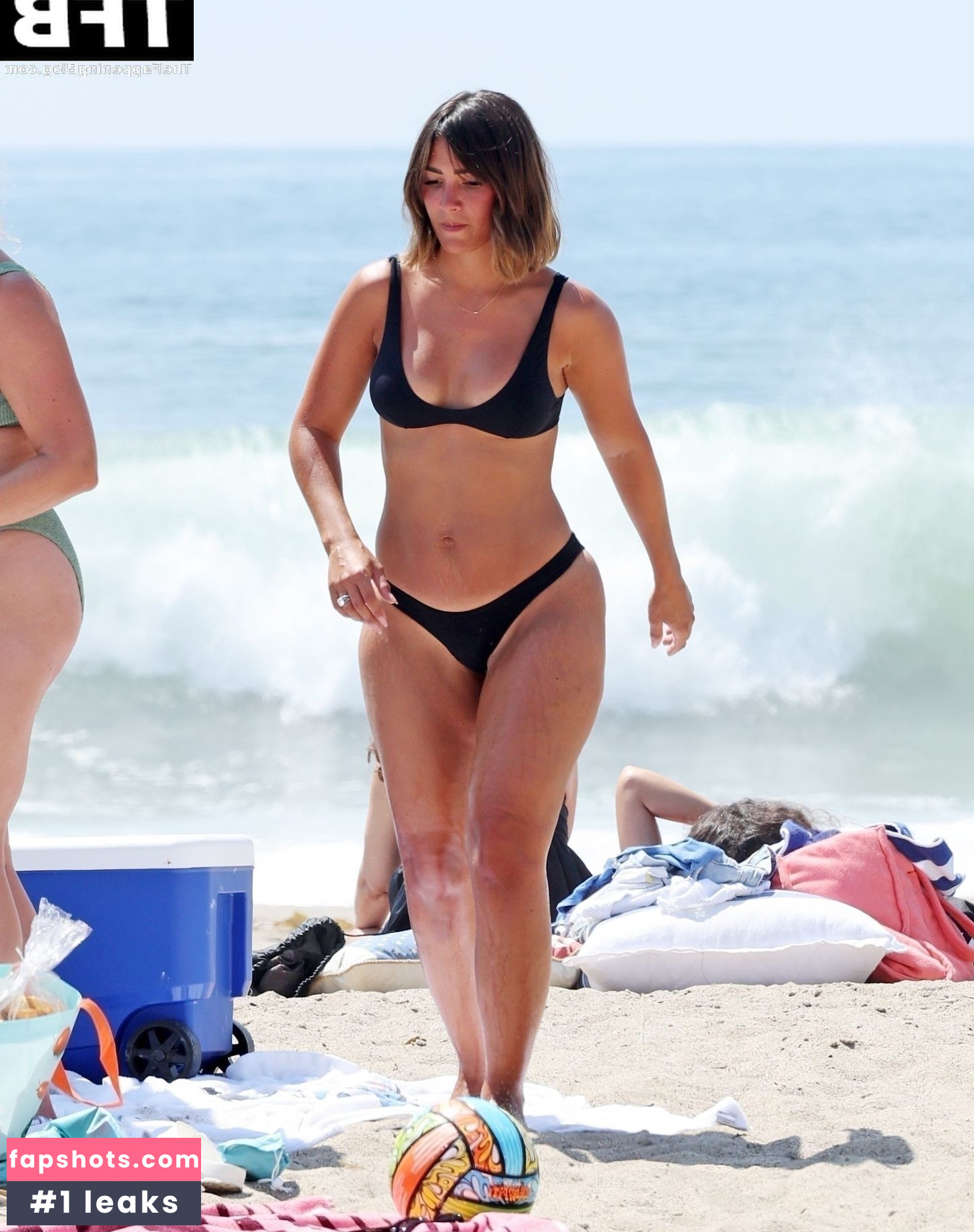 Frankie Bridge gallery photo #751