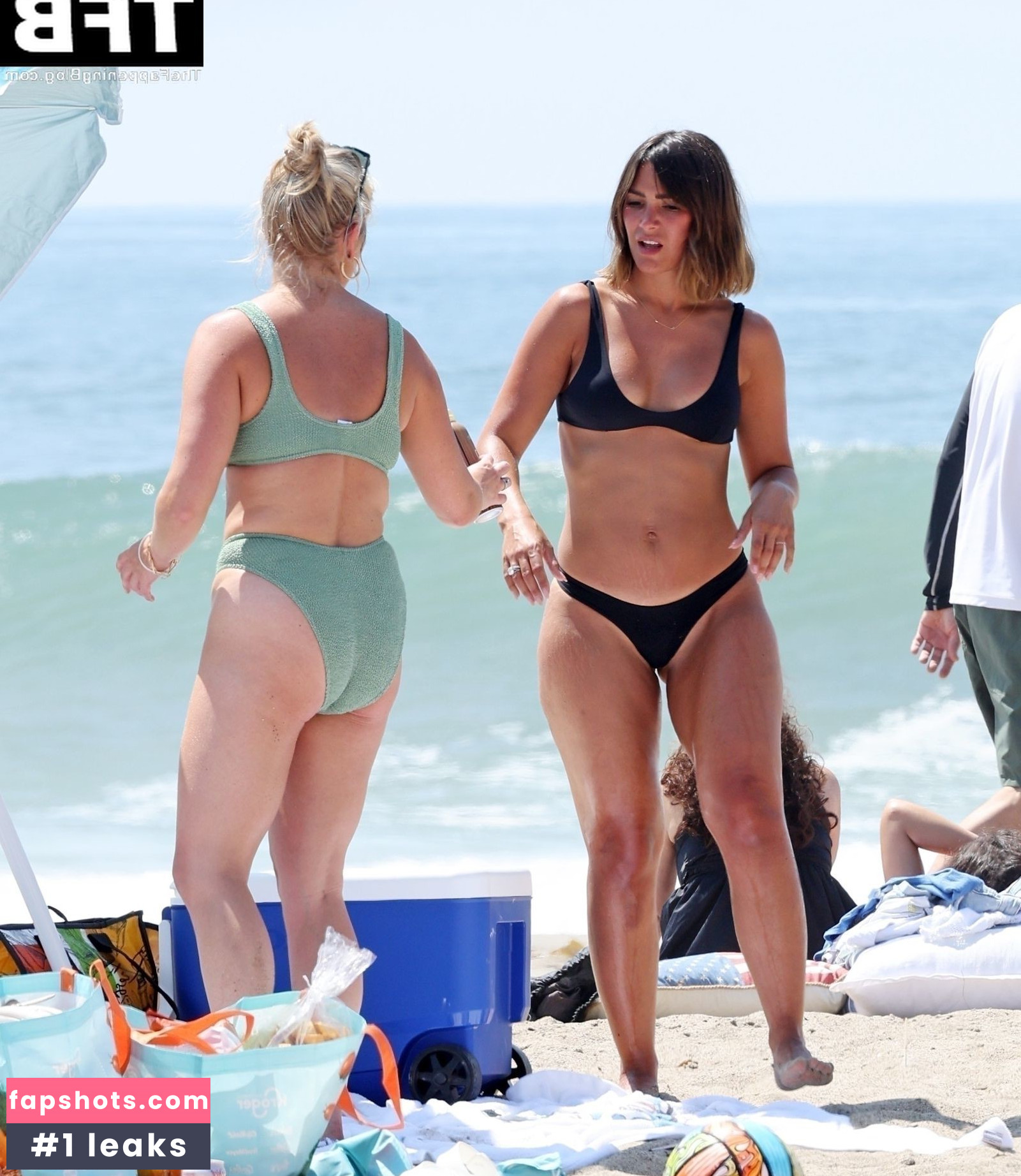 Frankie Bridge gallery photo #752