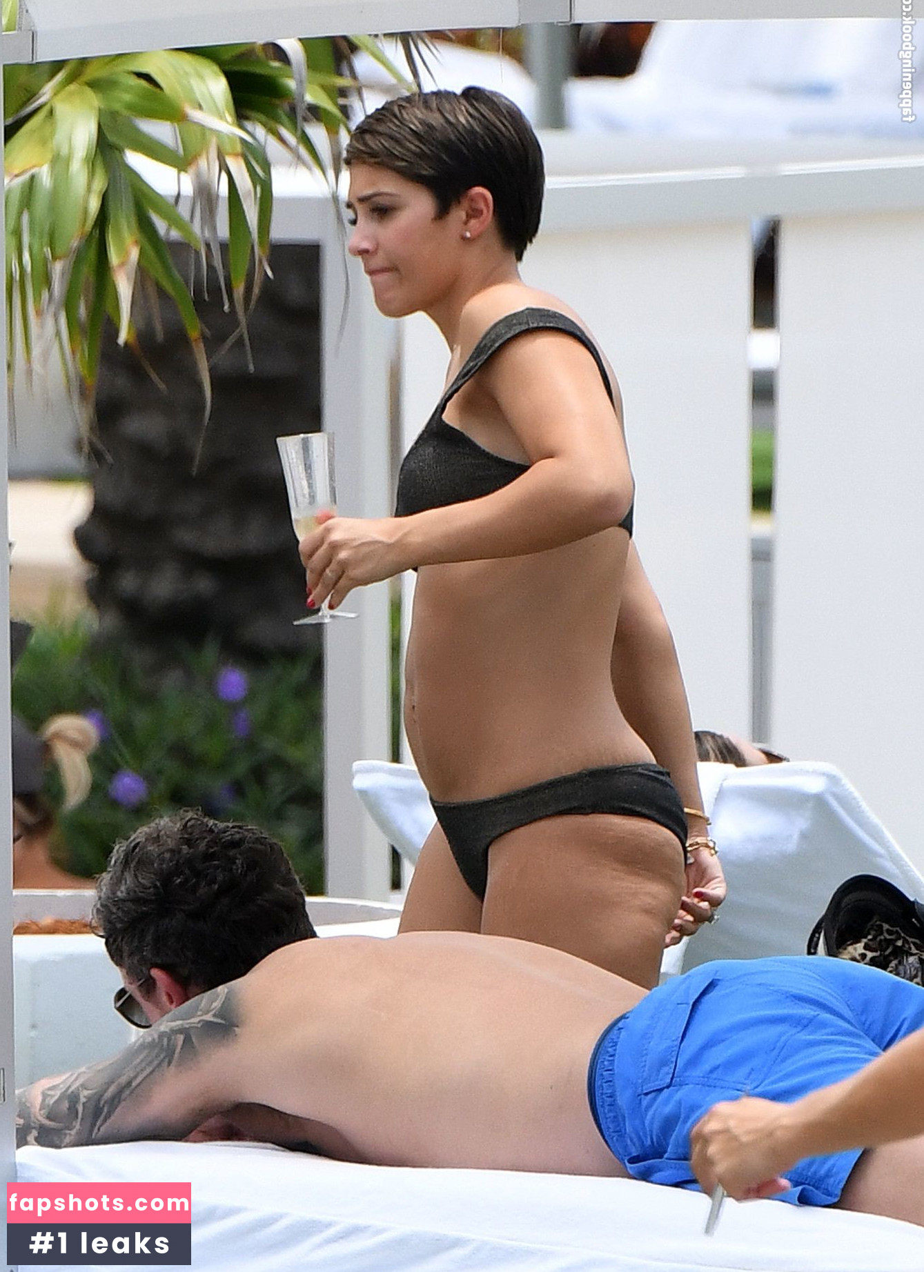 Frankie Bridge gallery photo #984