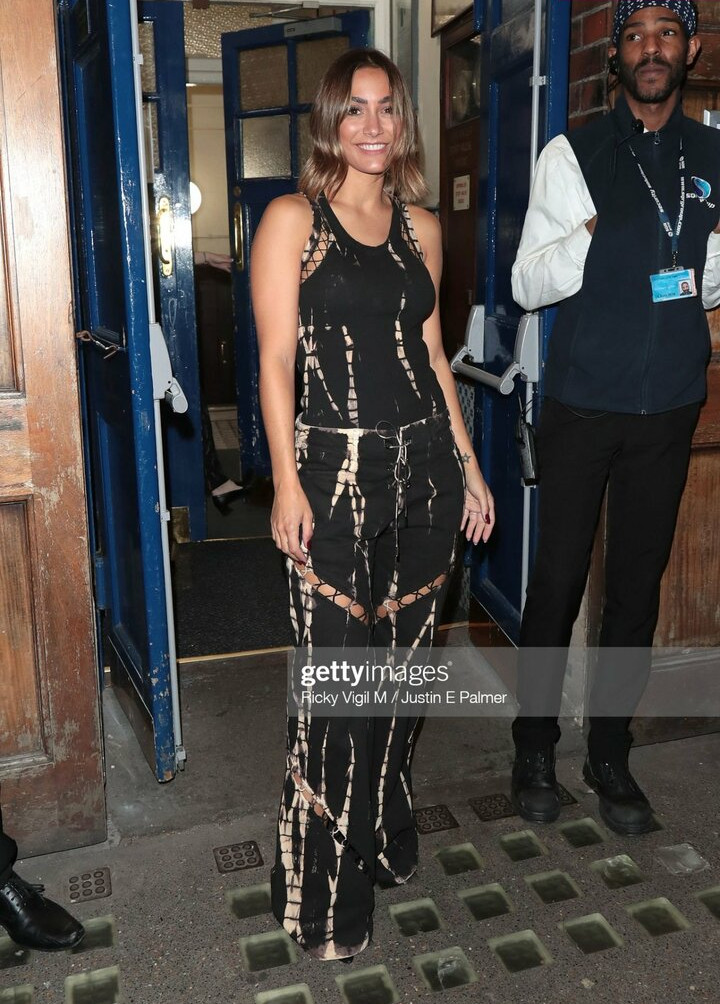 frankie-bridge gallery photo #1094