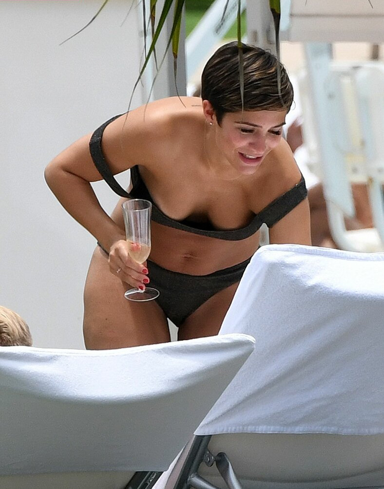 frankie-bridge gallery photo #1160