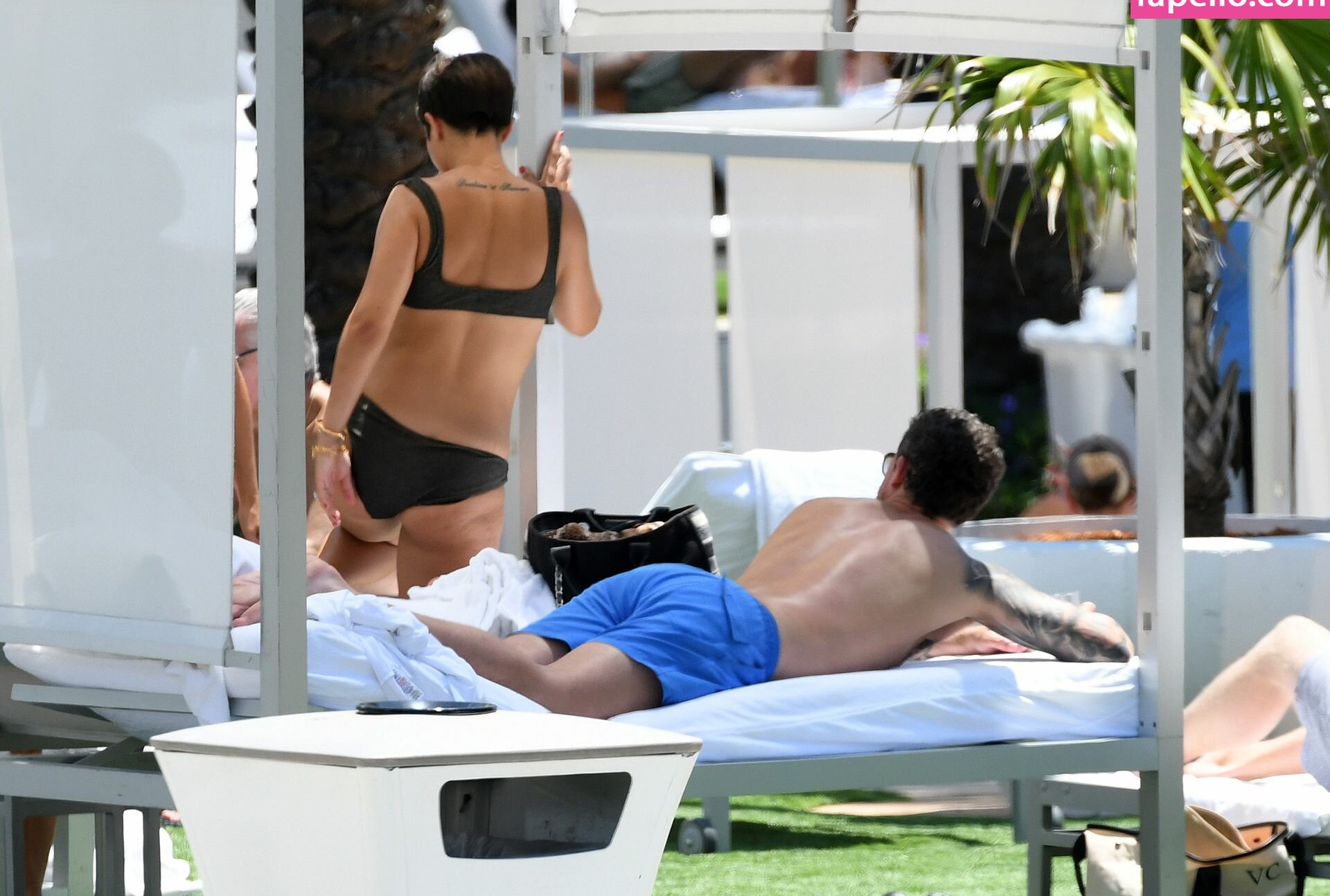 frankie-bridge gallery photo #1161