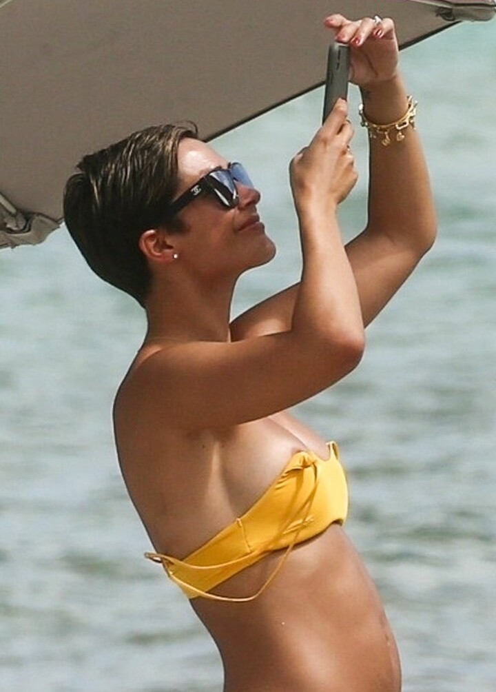 frankie-bridge gallery photo #1169