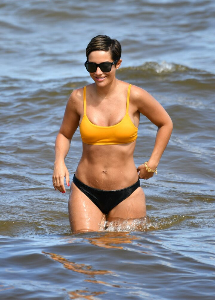 frankie-bridge gallery photo #1174