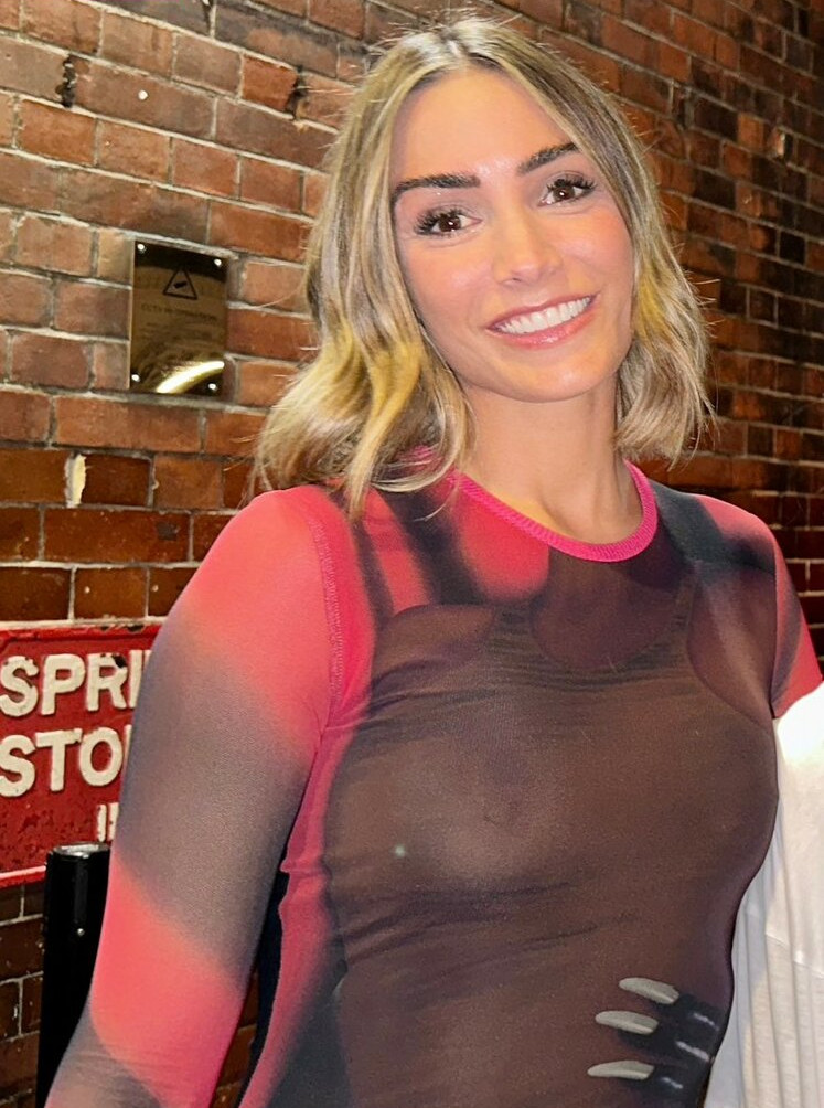 frankie-bridge gallery photo #1277