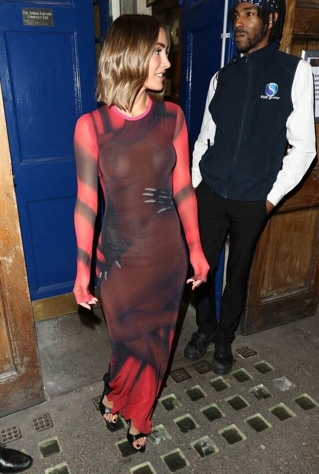 frankie-bridge gallery photo #1291