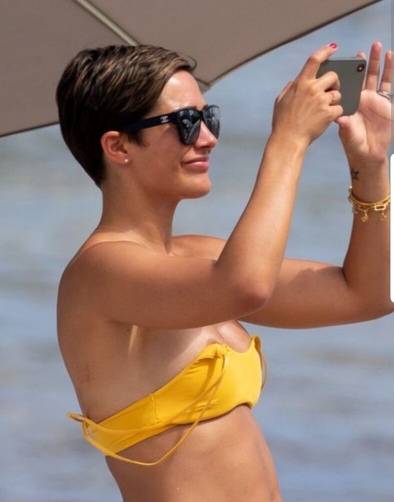 frankie-bridge gallery photo #1371