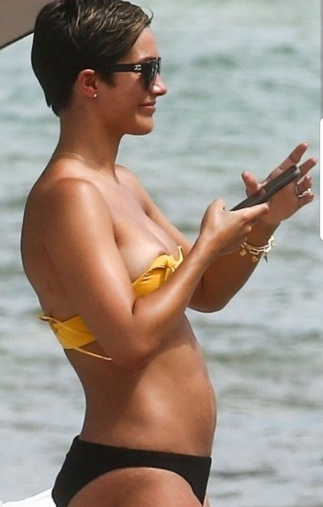 frankie-bridge gallery photo #1372