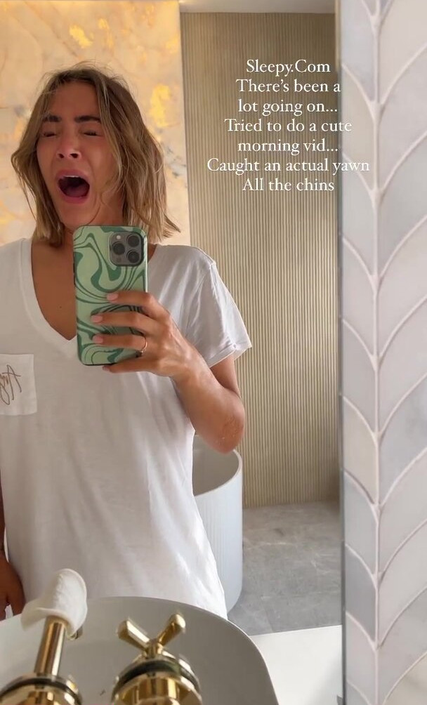 frankie-bridge gallery photo #1394