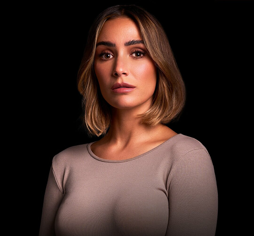 frankie-bridge gallery photo #1395