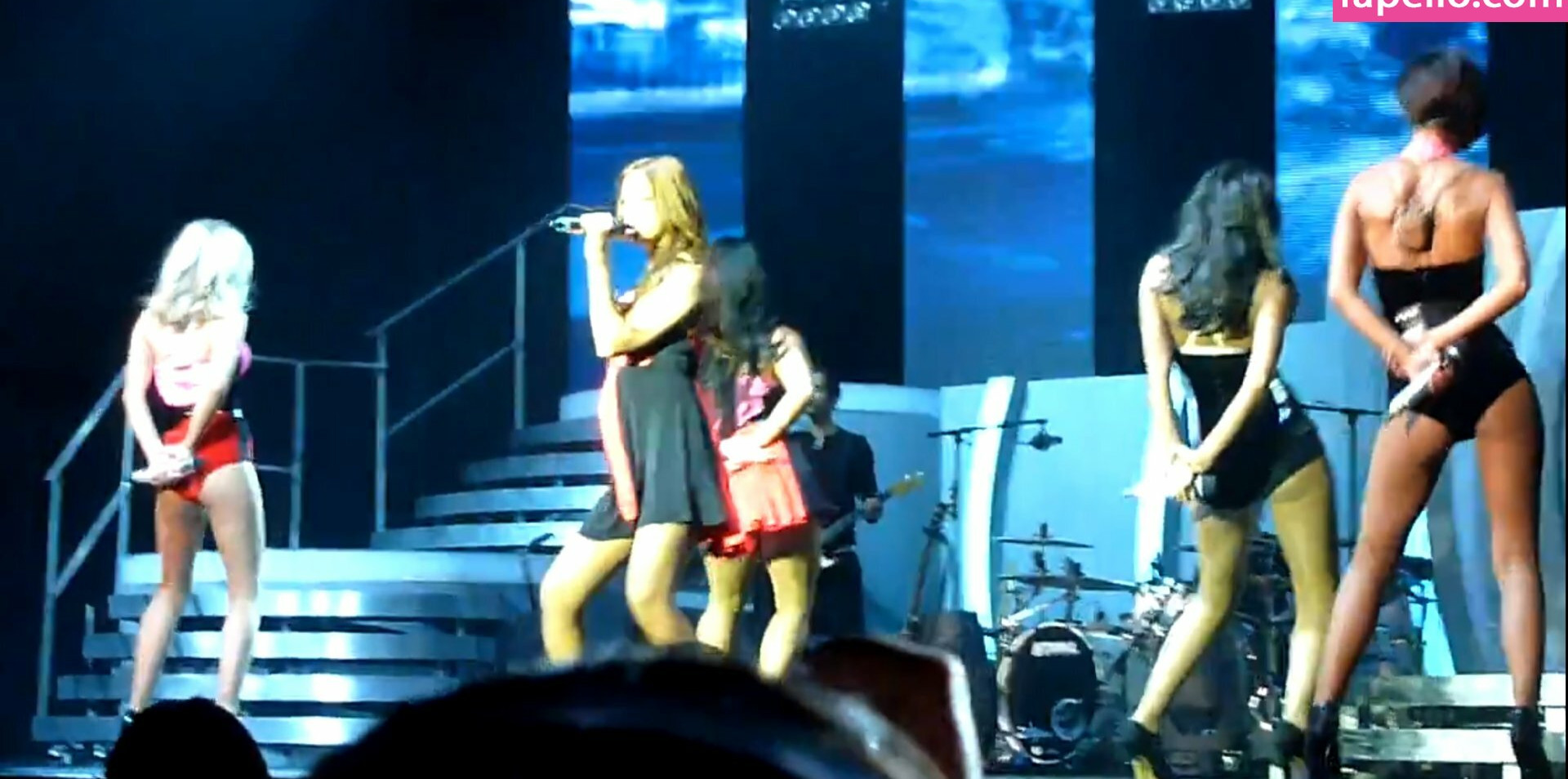 frankie-bridge gallery photo #1414