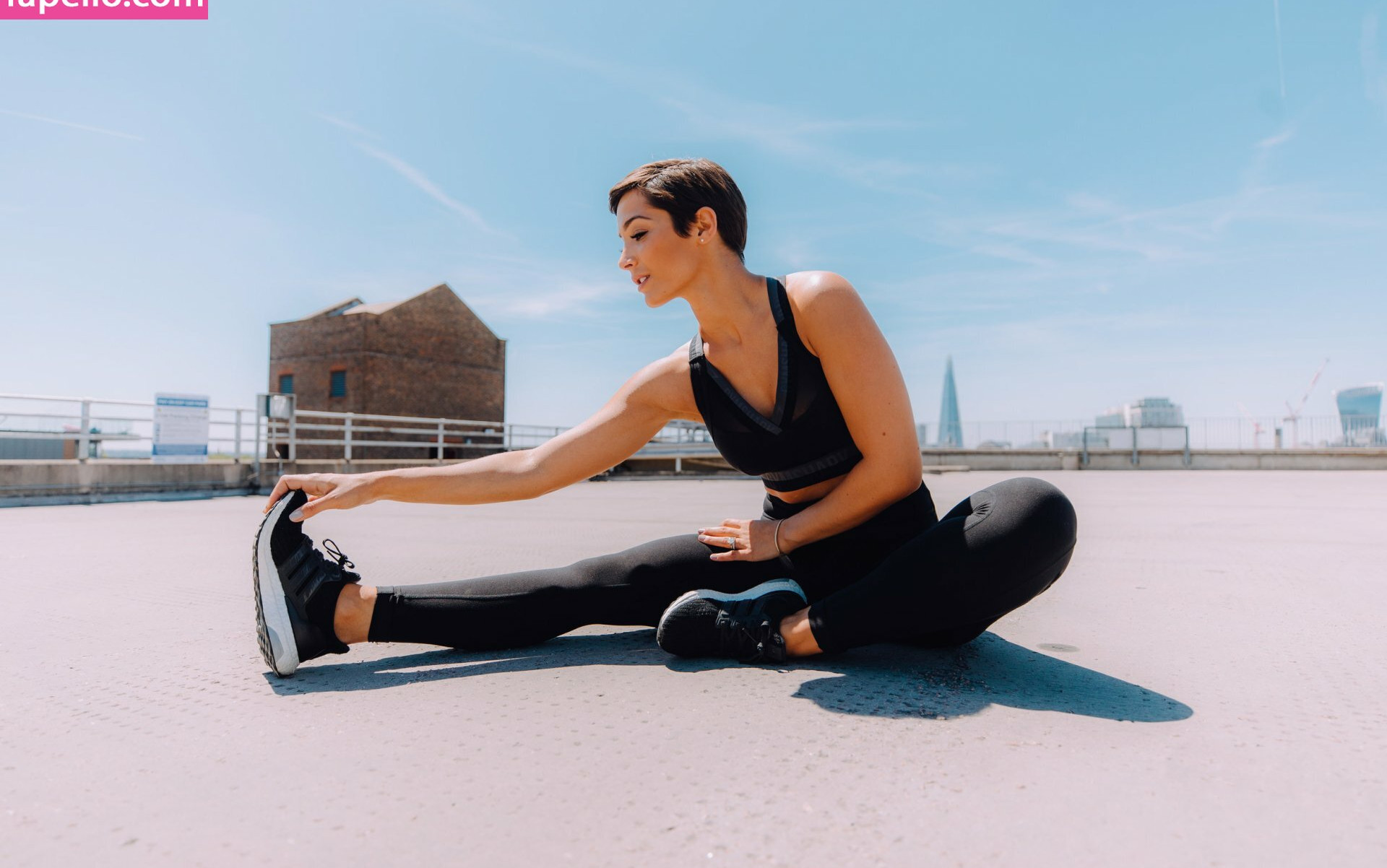 frankie-bridge gallery photo #1437