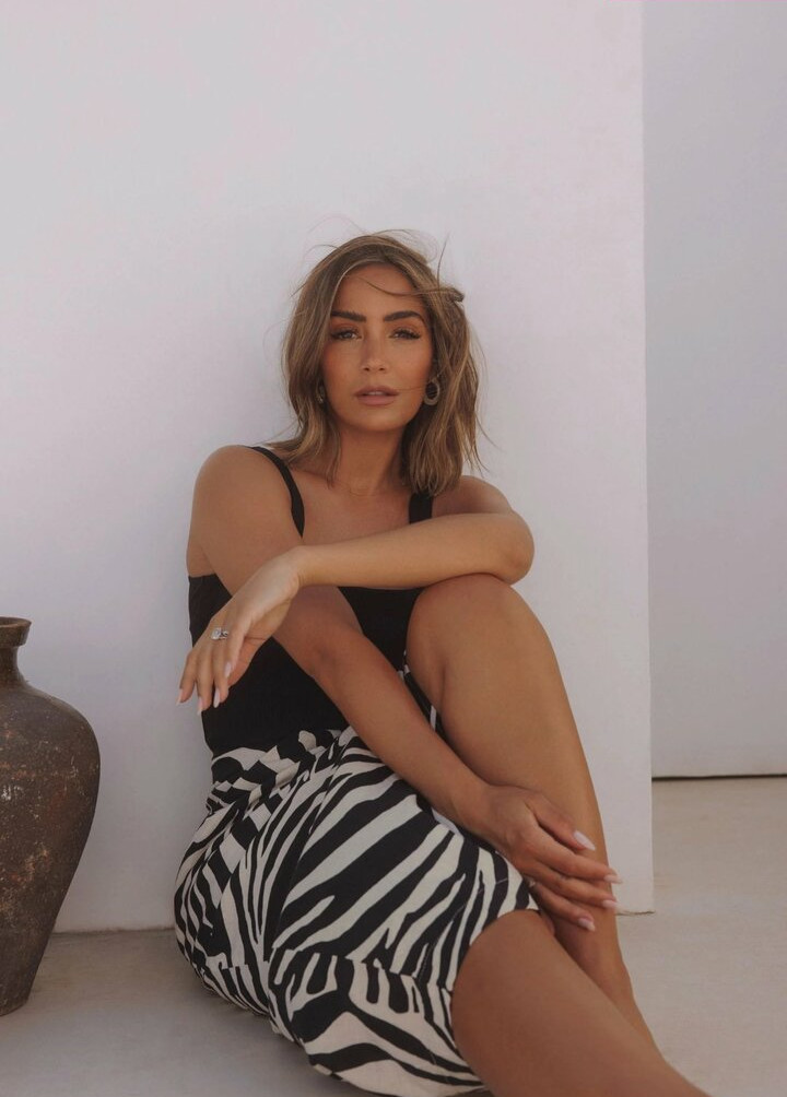 frankie-bridge gallery photo #1457