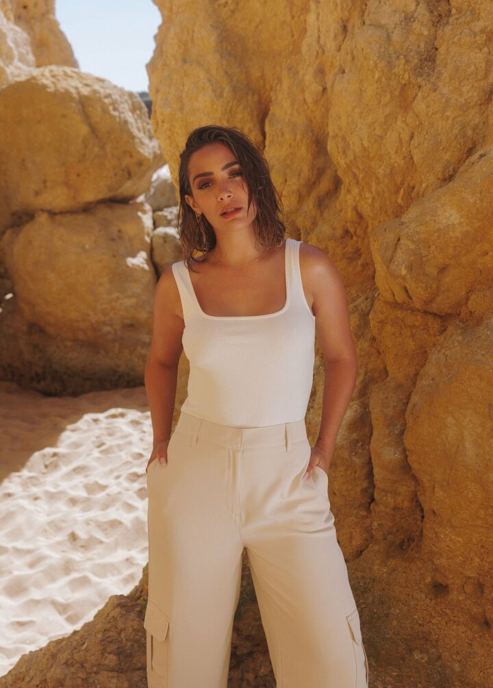 frankie-bridge gallery photo #1460