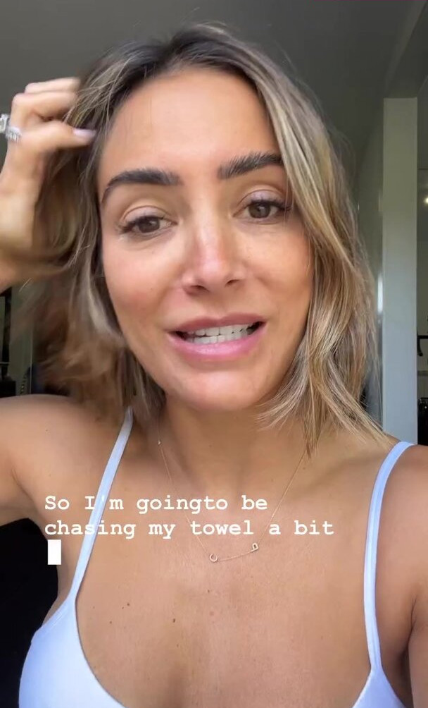 frankie-bridge gallery photo #1479