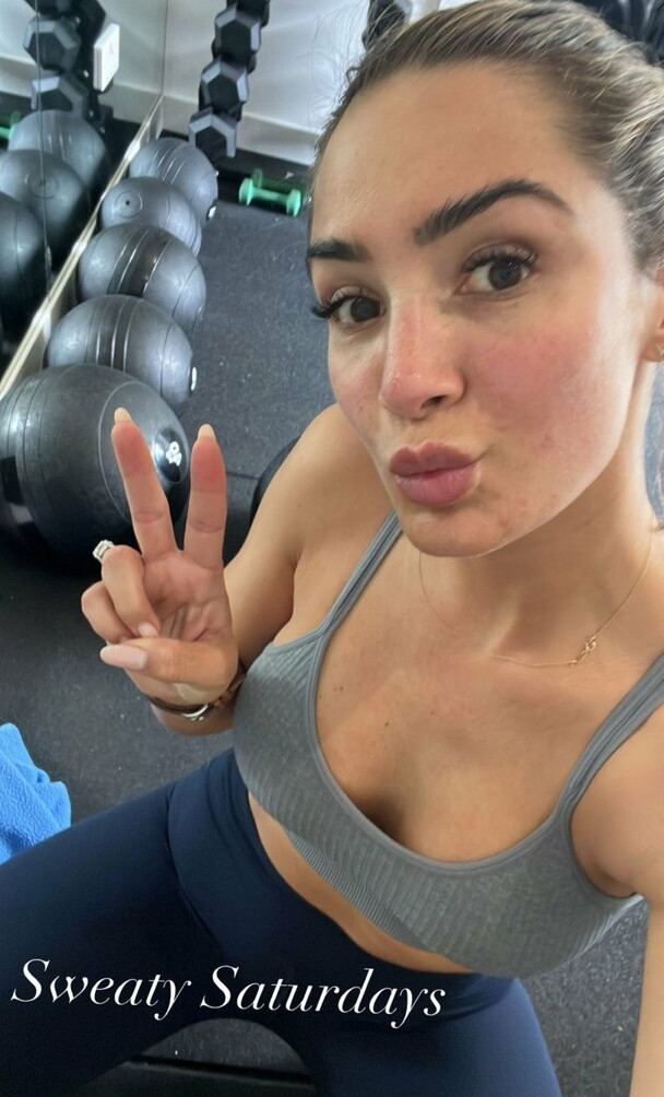 frankie-bridge gallery photo #1529