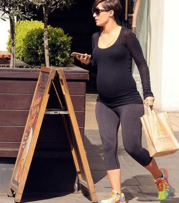 frankie-bridge gallery photo #1536