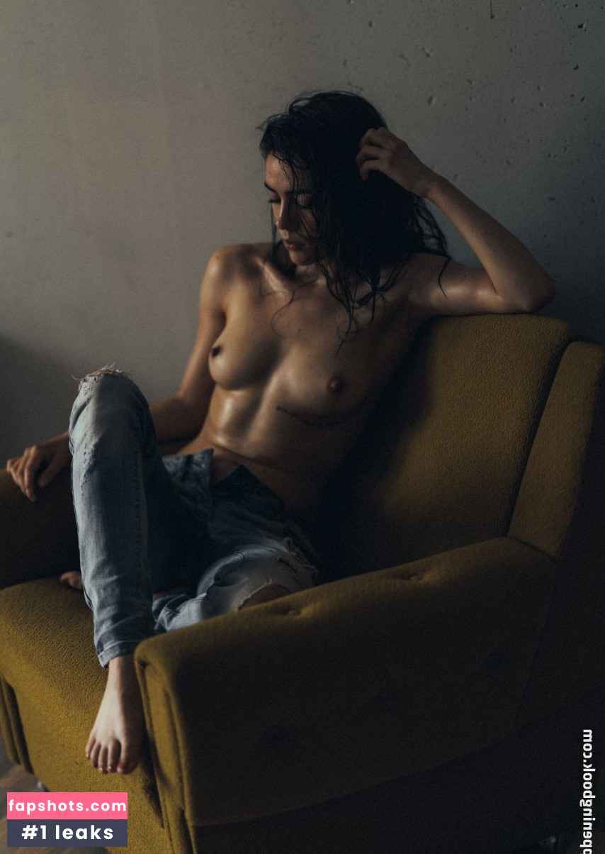 Frankie Miles gallery photo #12