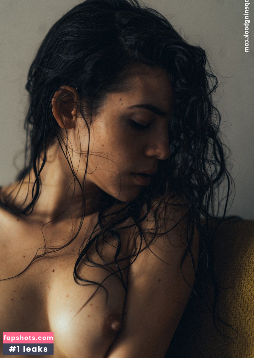 Frankie Miles gallery photo #29