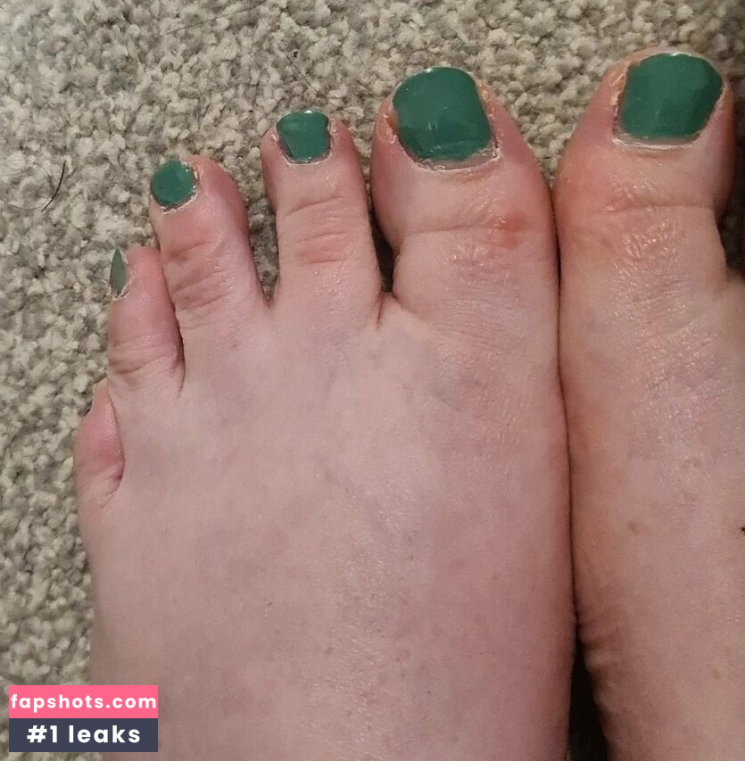 frannysfatfeetfree nude babe gallery