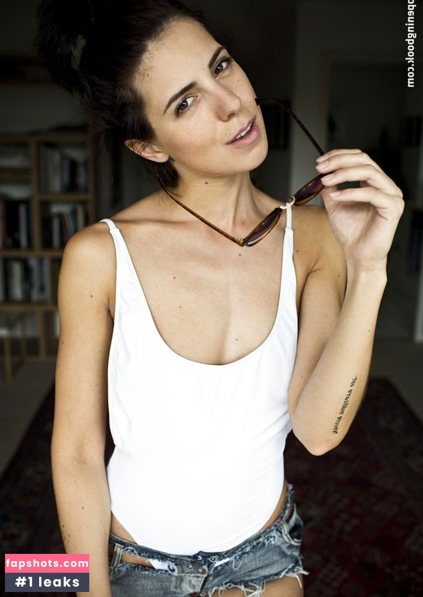 Franzi Skamet gallery photo #26