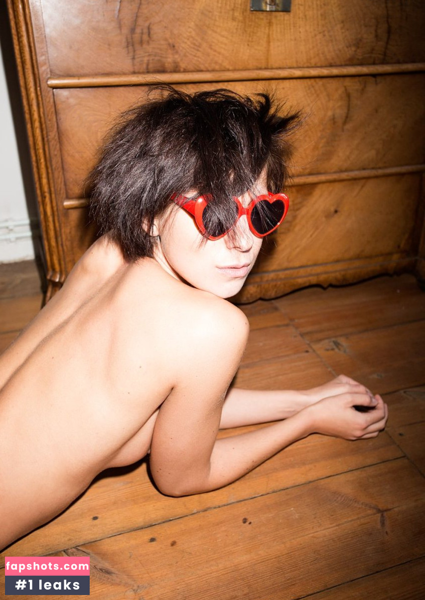 Franzi Skamet gallery photo #64