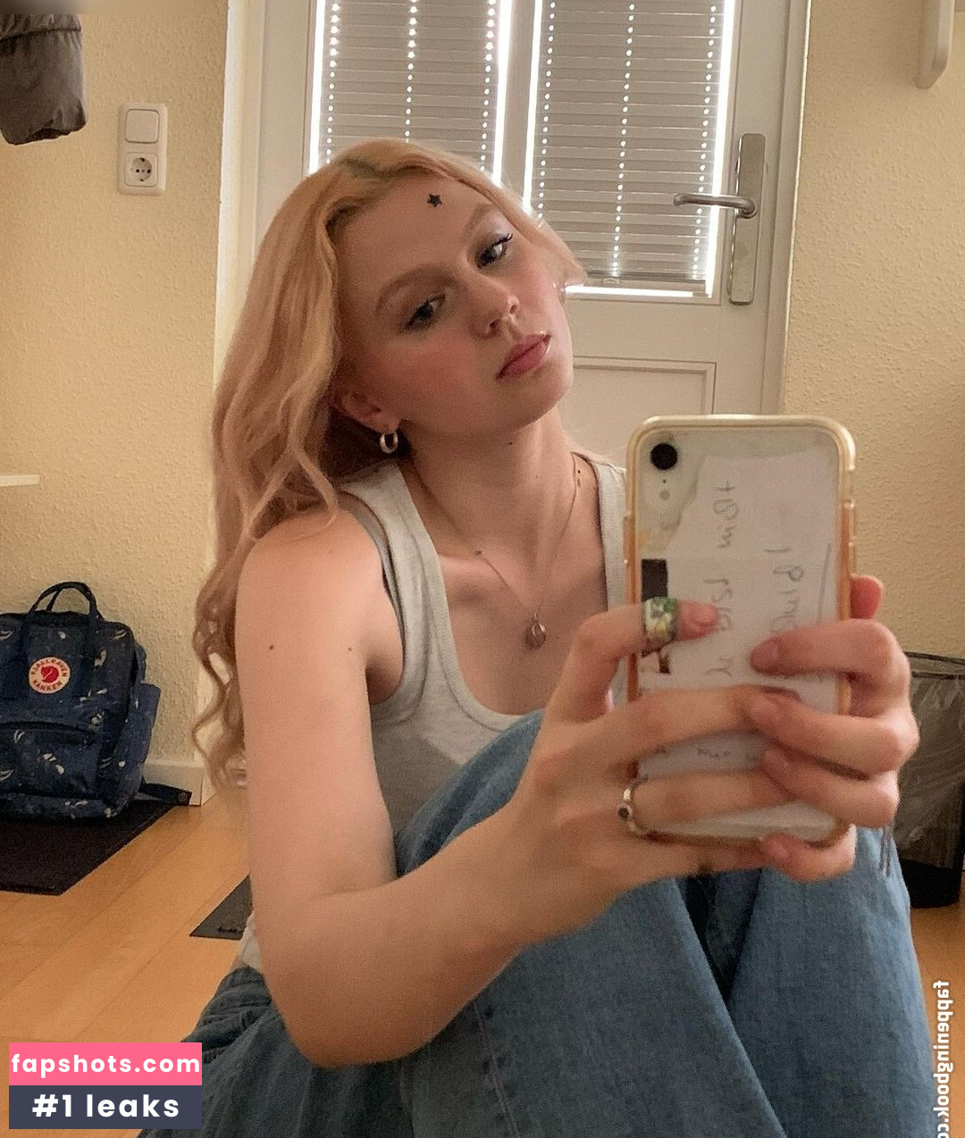 Franziska Schultz gallery photo #2