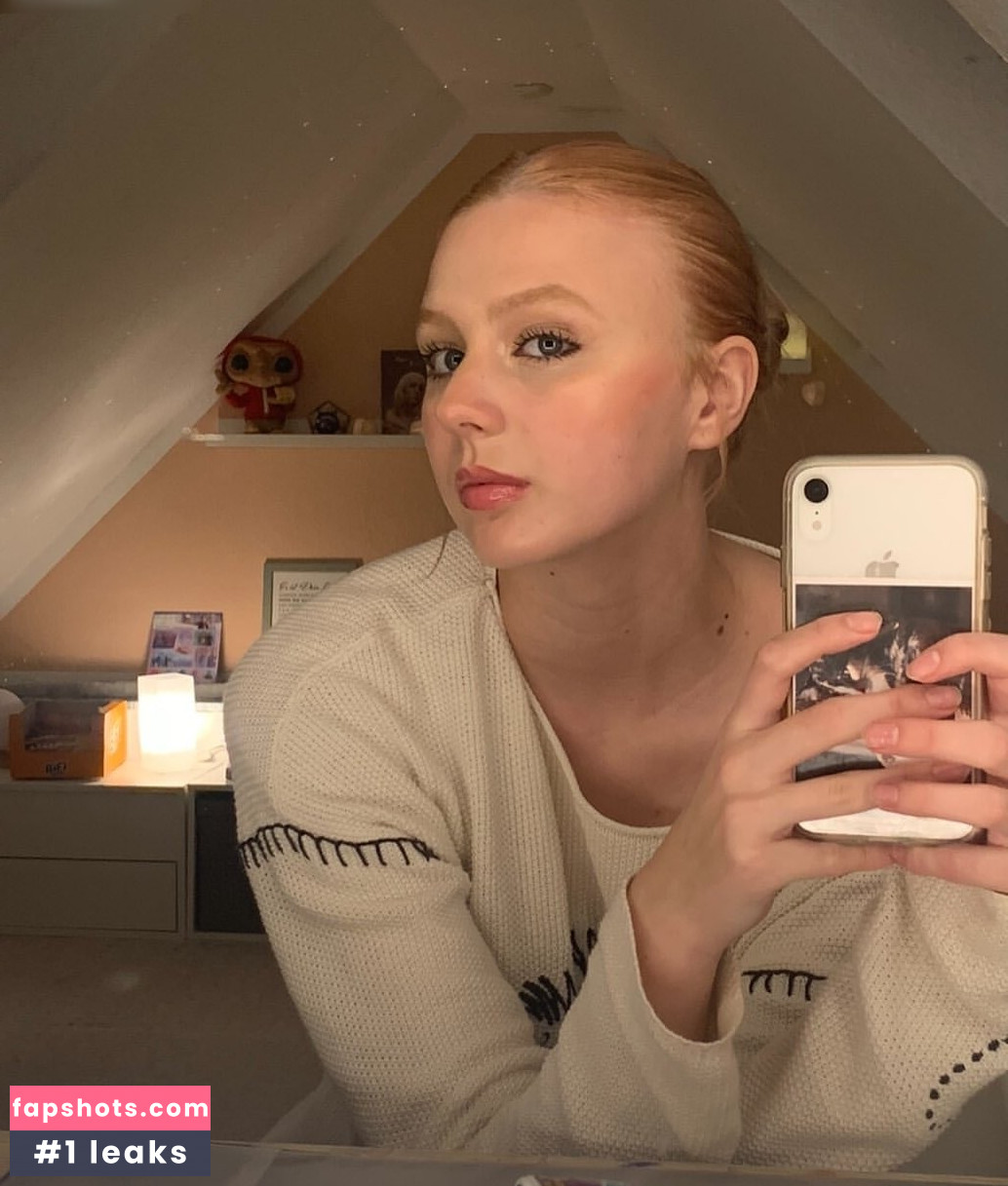 Franziska Schultz gallery photo #14