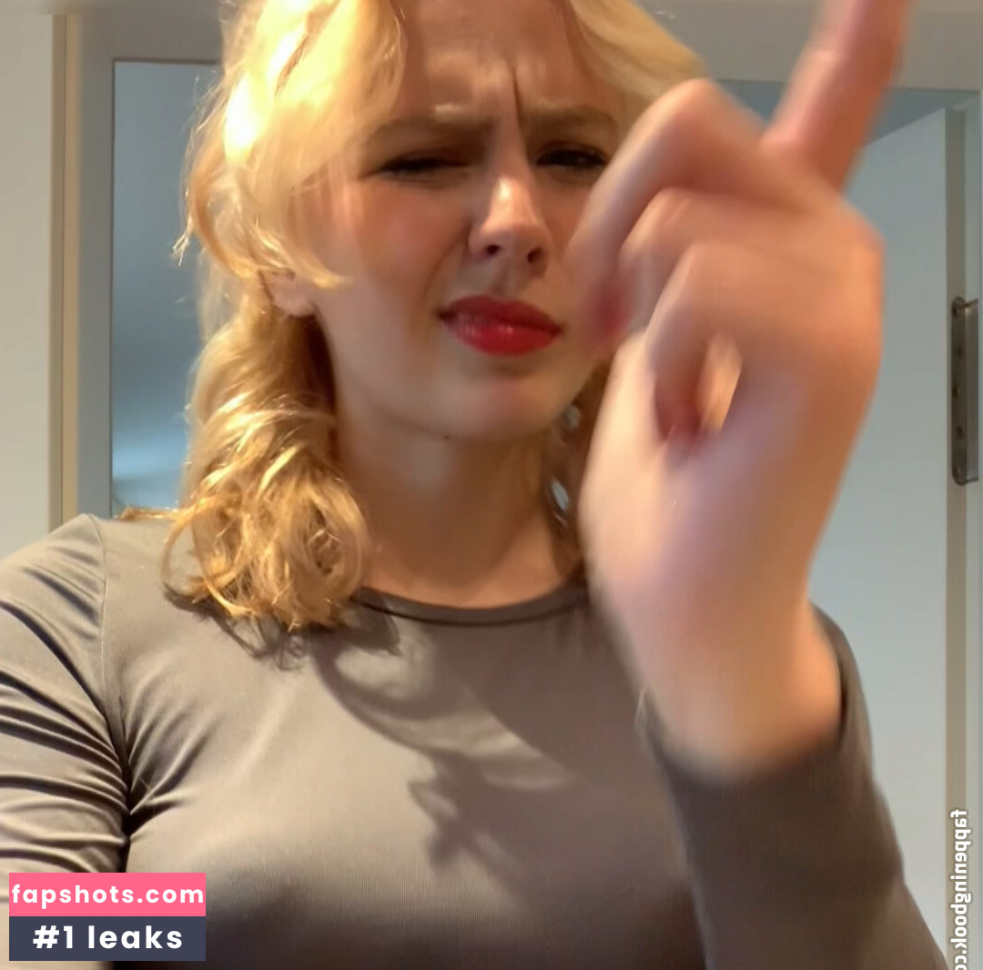 Franziska Schultz gallery photo #17