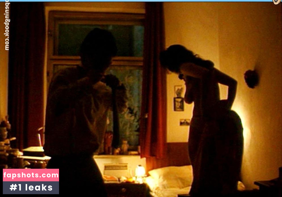 Franziska Traub gallery photo #15