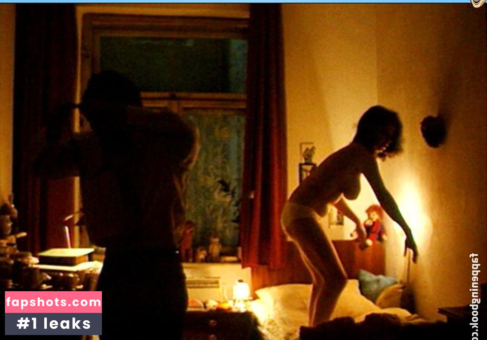 Franziska Traub gallery photo #30